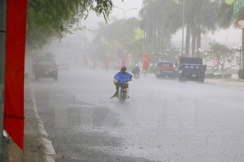 Hà Nội: Mưa to, cảnh báo ngập lụt ở nhiều tuyến phố