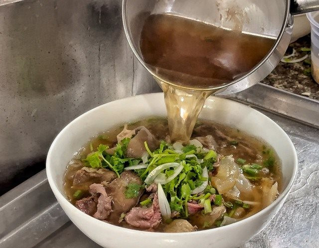 2 món Việt Nam vào danh sách 60 món ăn phải một lần thử trong đời